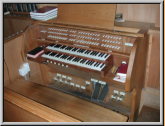 Spieltisch der Orgel 1956 (Metzler, II/24)