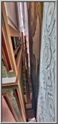 Fagott 8' hinter der Orgel aufgestellt.