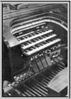 Spieltisch der Orgel von 1934