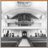 Raumansicht mit Orgel Goll 1927 