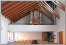 Zumikon ZH, Kath. Kirche Bruder Klaus, Orgel Trost, Uitikon, 2P/11. Bild Raumansicht: Charly Bernasconi.